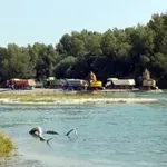 Ribari čekaju odgovore: Tko radi u koritu Neretve?