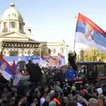 Oporbene stranke u Srbiji odustaju od svojih izbornih lista i staju uz studente