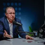 VIDEO | Nikšić govorio o "probosanskoj" politici na minderima iza zatvorenih vrata
