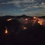 Apokaliptične fotografije s Čvrsnice: Još će i bura rasplamsati požar