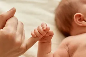 10 častých mýtů a pověr o porodu