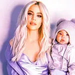 "Od ljudi zahtevam, da mojo 2-letnico vprašajo za dovoljenje, preden jo ..." (izpoved mamice)