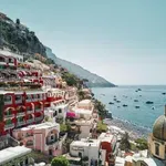 To je najlepši hotel italijanske obale: pokukajte v razkošje, ki jemlje dih, a vas bo drago stalo