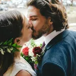 Brutalno iskrena izpoved moškega: "Ugotovil sem, da se nikakor nočem poročiti s sedanjo punco. Ali je narobe, če ..."