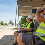 Vročina na delovnem mestu ni le neprijetna – delodajalci morajo pravočasno ukrepati