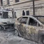 Tako so skrajni levičarji skupaj z migranti uničevali Pariz. (video) - e-Maribor
