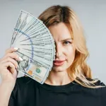 4 csillagjegy, akit szinte biztosan elkerül az anyagi csőd