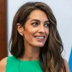 Kiderült, Amal Clooney ezzel a meglepően egyszerű edzésrutinnal tartja magát formában