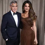 Amal Clooney legjobb stílustippje, amitől mindig kifogástalanul elegáns