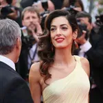Amal Clooney merész szettje teljesen felborítja a nyári öltözködés szabályait