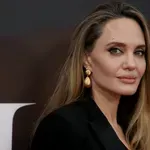 Íme Angelina Jolie legendás ruhája, ami ikonná tette őt a vörös szőnyegen