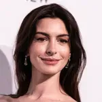 Anne Hathaway őszintén vallott az anyaságról