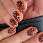 Hódítani fog idén: ismerd meg a Bambi-manikűrt