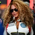 Beyoncé vörösben izzott a Las Vegas-i F1 Nagydíjon – fotó