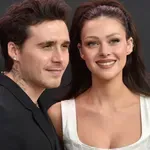 Miért működik ennyire jól Brooklyn Beckham és Nicola Peltz mid-century modern nappalija?