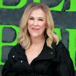 Történelmet írt tragikus halálát követően Catherine O’Hara