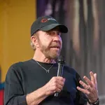 Meghalt Chuck Norris, de az internet egyik legnagyobb legendája örökké él