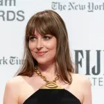 Dakota Johnson fodrásza elárulta, ez a hosszú és egészséges haj titka