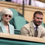 „Sírt, amikor megérkezett” – David Beckham meghatót posztolt a lovaggá ütése után