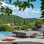 Ökopszichológia: miért lassít le a kert? — és miért válik a jelenlét az egyik legértékesebb luxussá?