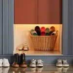 Le kell venni a cipőt a vendégeknek? Szakértők válaszolnak