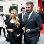 Harper Beckham csipkeruhájáról beszél most mindenki, egészen káprázatos