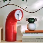 Felfújható fotel, forgó lámpa, falra akasztható szék – az IKEA most látványosan elszabadult