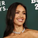 Ez a stílus tarol most az étkezőkben – Jessica Alba organikus székei a legújabb kedvencek