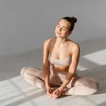 Felejtsd el a fogyókúrát – ez a 3 jógagyakorlat napi 3 perc alatt formálja át a tested