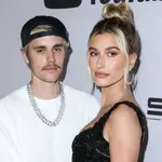 Justin és Hailey Bieber 12 millió dolláros lakása szinte teljesen bézs – mégsem unalmas egyetlen szobája sem
