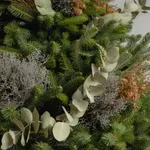 Nem tökéletes a karácsonyfád? Ez a trükk mindent megold