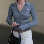 Ez a kardigán a tél legsikeresebb alapdarabja – kabát alatt is kényelmes