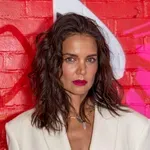 Íme Katie Holmes minimalista sminkrutinja, csak pár lépésből áll, mégis nagyszerű