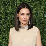 Instagram-hivatalos lett Katie Holmes és 9 évvel fiatalabb párja kapcsolta