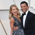 Kelly Ripa rusztikus verandáját egyetlen piros részlet teszi modernné