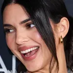 Nem fehér, nem minimalista – Kendall Jenner gyönyörű fürdőkádját te is elfogadnád