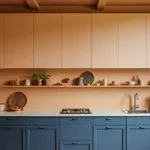 Az egyfalas konyha 2026-ban a kis lakások legnagyobb trendje – egyszerű, természetes és nagyvonalú