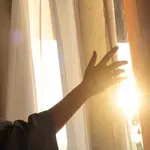 A korai demencia első jele lehet – mit jelez a napnyugta-szindróma?