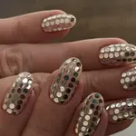 8 remek manikűr szilveszterre, amiket te is imádni fogsz!