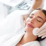 Kipróbáltunk 3 arckezelést, amelyekkel akár éveket fiatalodhatsz