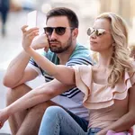 7 jel, hogy te túl sok energiát fektetsz a kapcsolatodba, míg a másik csak a minimumot