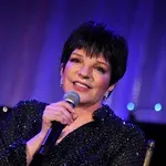 Ez a fal ikonikus és grandiózus – Liza Minnelli nappalija nem ismer kompromisszumot
