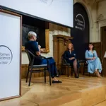 A fenntarthatóbb mikrochipek, zöld gyógyszergyártás és személyre szabott rákterápiák – ezeket díjazta a „L’Oréal–UNESCO A Nőkért és a Tudományért”