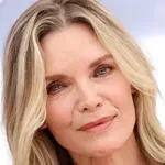 A lambéria újra elegáns – Michelle Pfeiffer gyönyörű faháza a bizonyíték