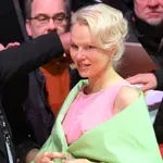 Pamela Anderson gyönyörű hálószobájában nem a falak a főszereplők – a mennyezet az igazi meglepetés