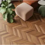 A nyikorgó padló nem mindig csak zaj – néha figyelmeztetés