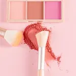 Jön az anti-blush: 2026 őszén egészen másképp viseljük a pirosítót