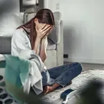 3 dolog, amit az emberek akkor csinálnak, ha érzelmileg teljesen kimerültek