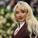 A fekete és a barna bomba páros – Sabrina Carpenter konyhája mégis könnyed, természetes és gyönyörű