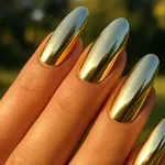 9 gyönyörű króm körömötlet, amitől a manikűr azonnal luxushatású lesz
